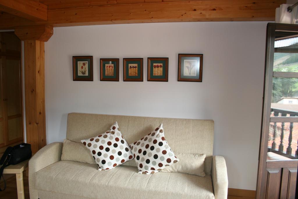 Apartamentos Casa De La Abuela Potes Luaran gambar