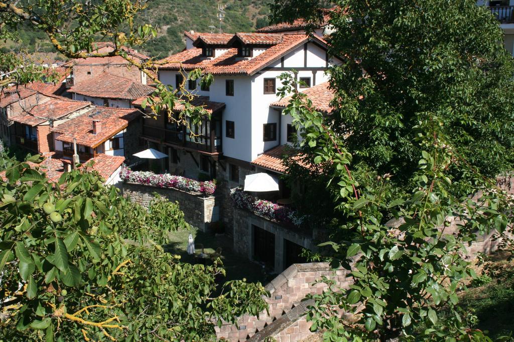 Apartamentos Casa De La Abuela Potes Luaran gambar